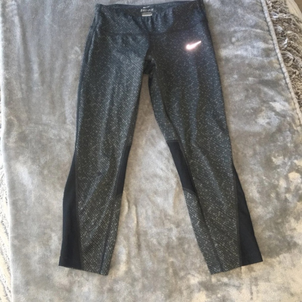 Nike leggings